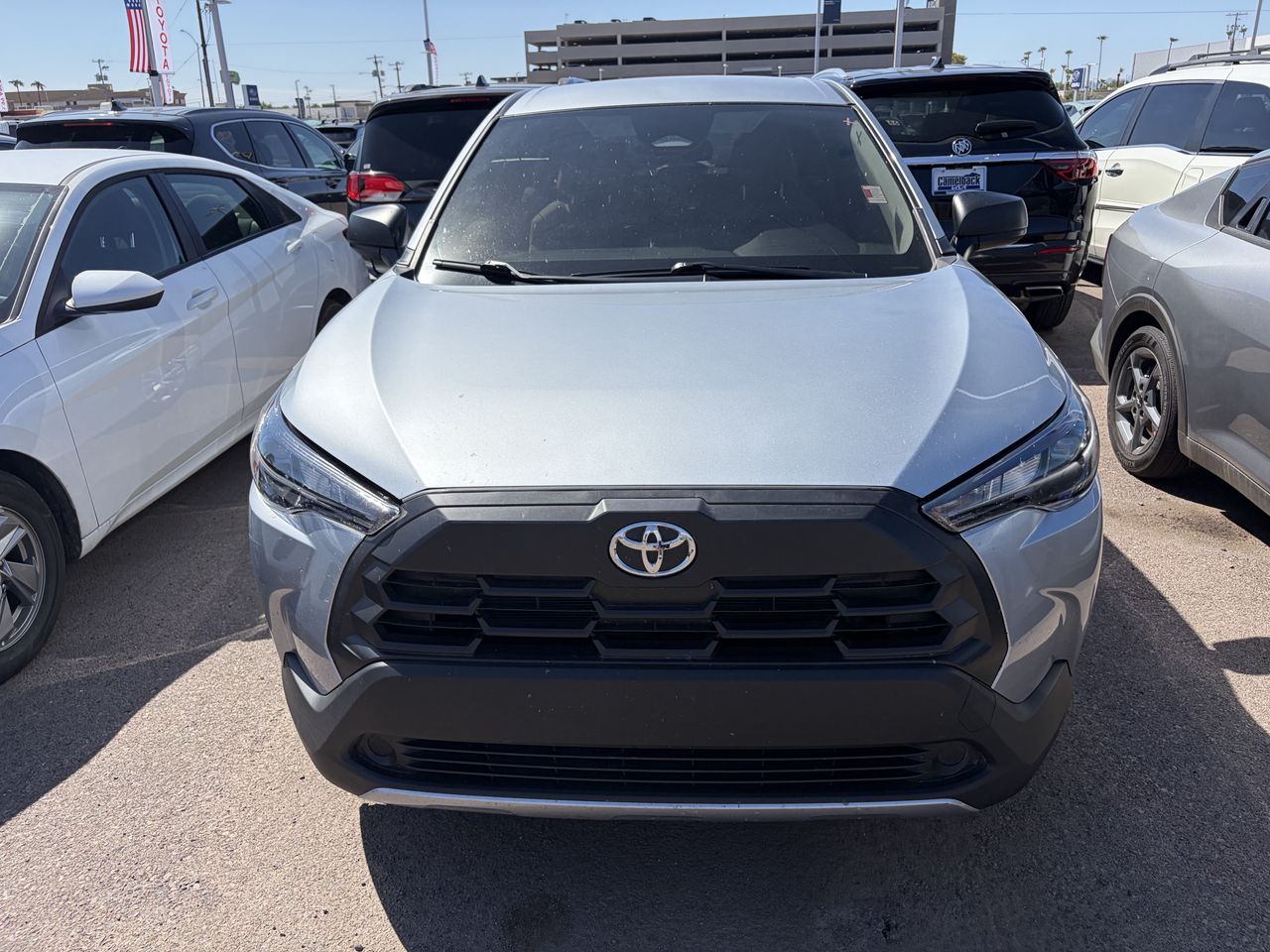 Used 2026 Sonic Silver Toyota L image 3