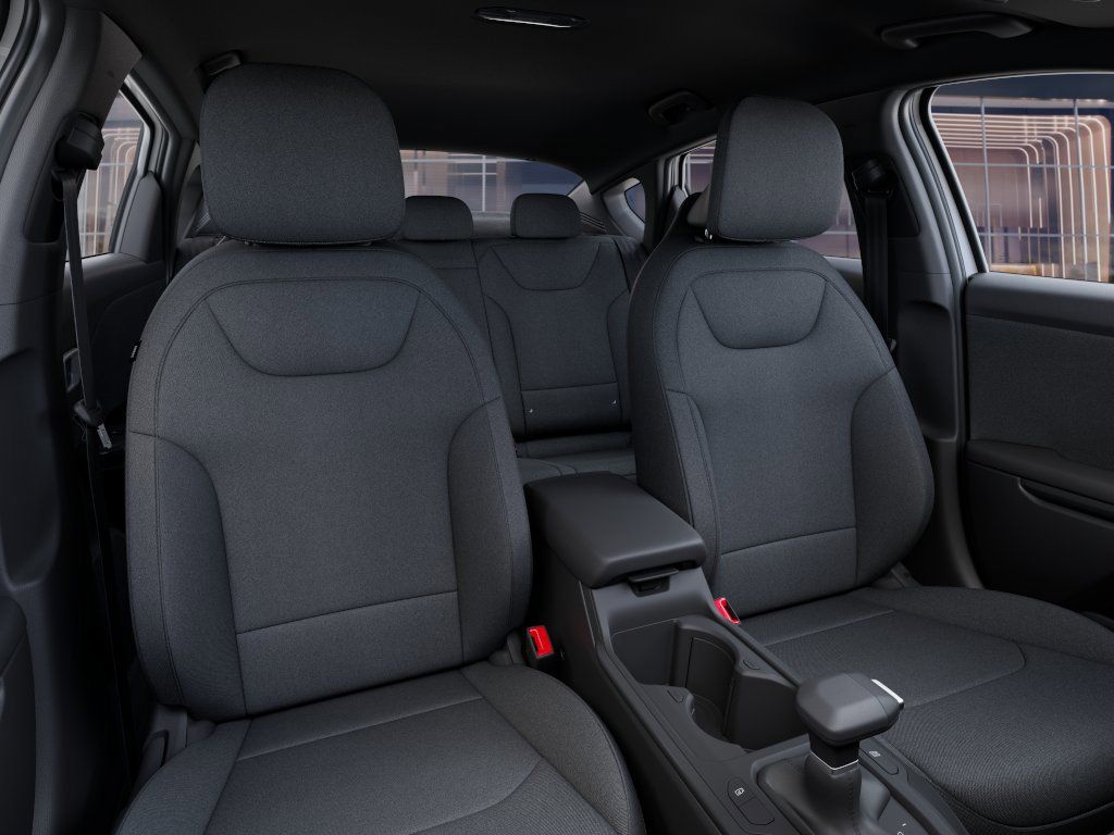 New 2026 Snow White Pearl Kia LXS image 15