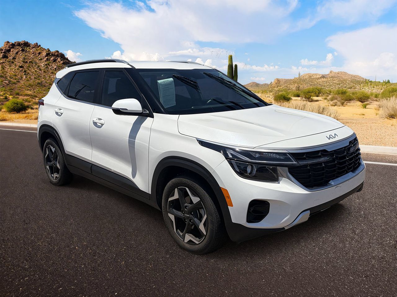 Snow White Pearl 2024 Kia Seltos SUV / Crossover Front-Wheel Drive Continuously Variable Transmission