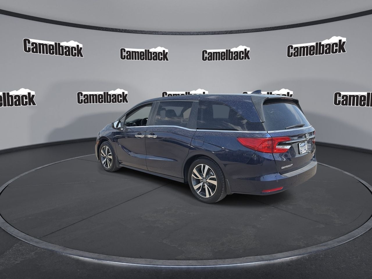 Used 2023 Obsidian Blue Pearl Honda Touring image 5