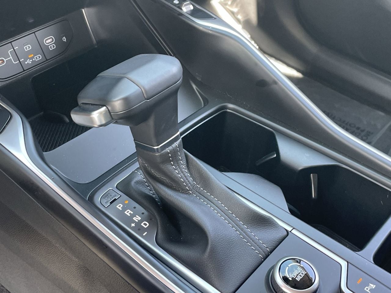 Certified Used 2026 Ivory Silver Kia EX image 28