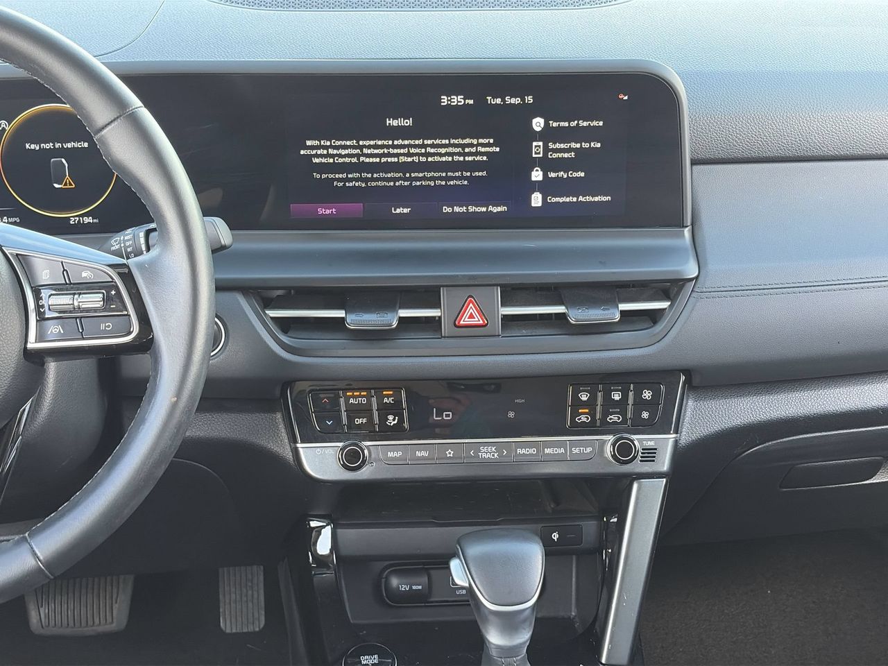 Certified Used 2025 Snow White Pearl Kia EX image 14