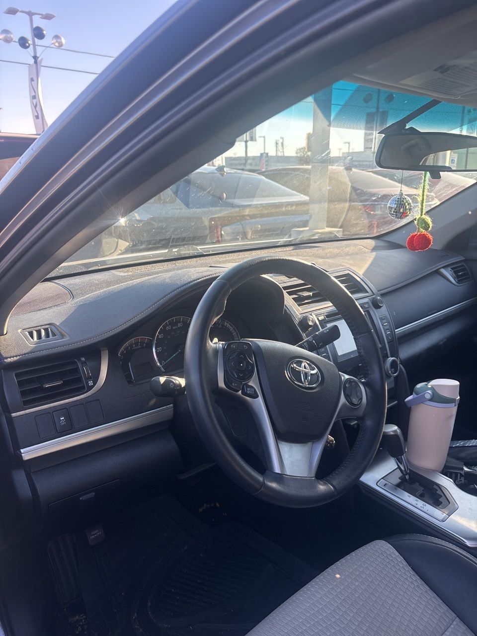 Used 2014 Magnetic Gray Metallic Toyota SE image 13