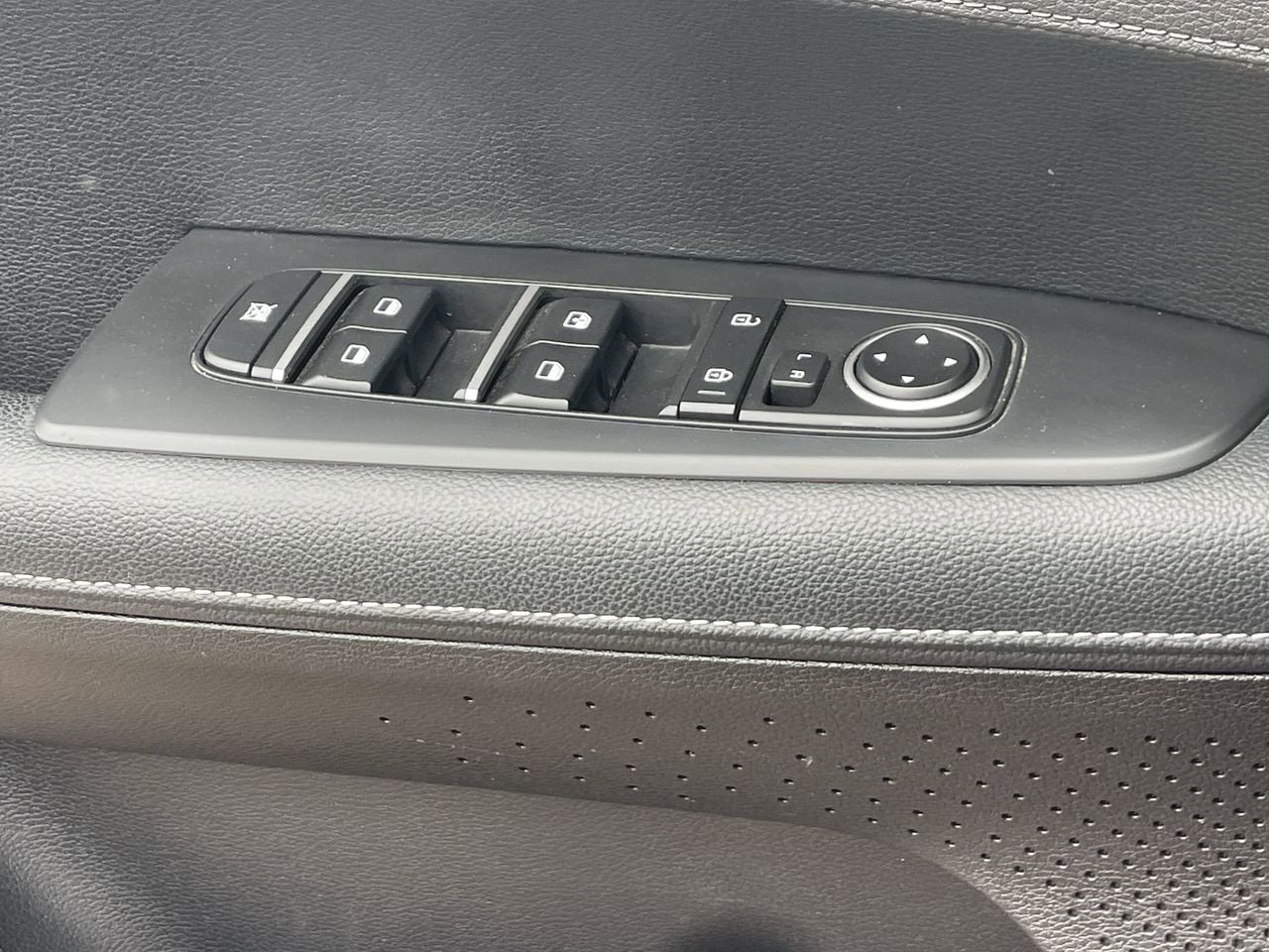 Certified Used 2021 Aurora Black Kia GT-Line image 20