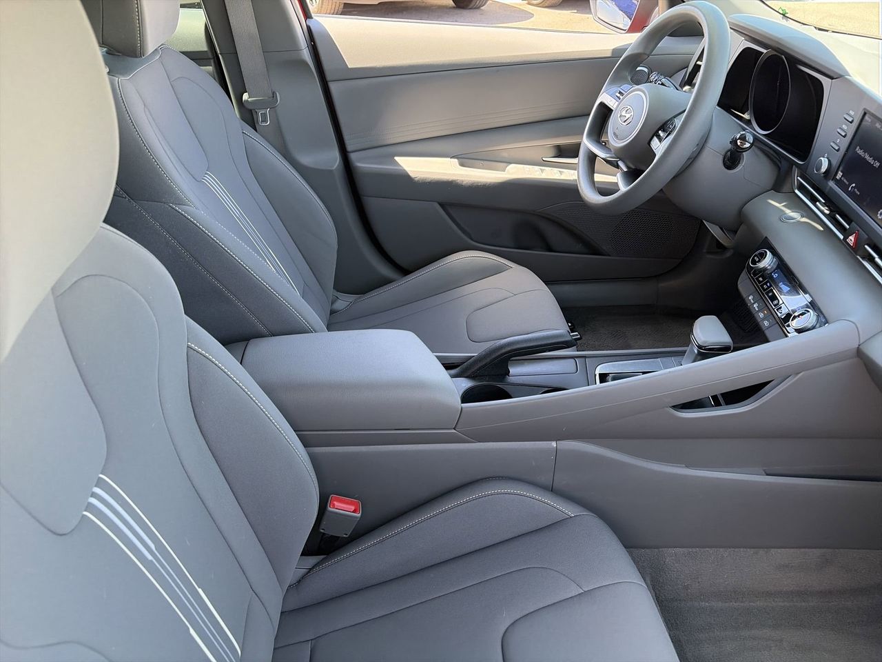2023 Hyundai Elantra SEL - Photo 11