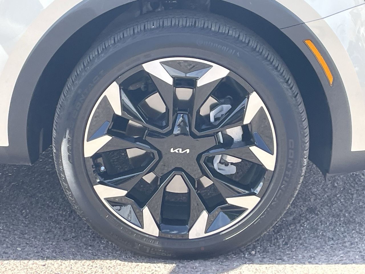 Certified Used 2026 Ivory Silver Kia EX image 9