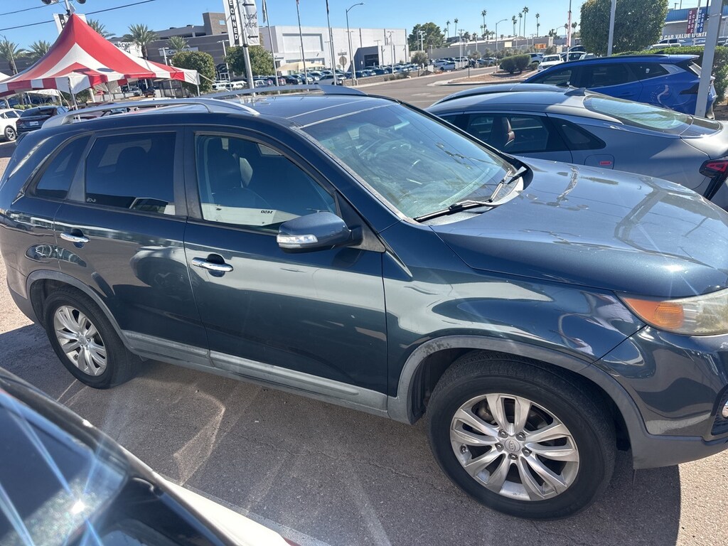 Used 2011 Kia Sorento EX V6 SUV