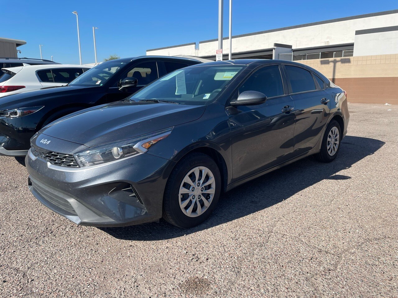 2024 Kia Forte LX photo 2