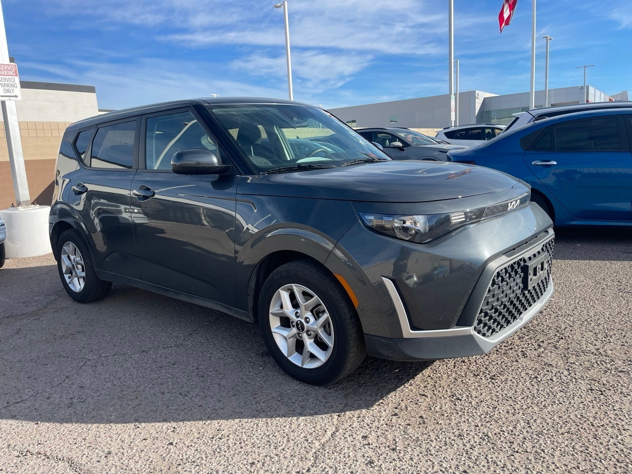 2023 Kia Soul LX's photo