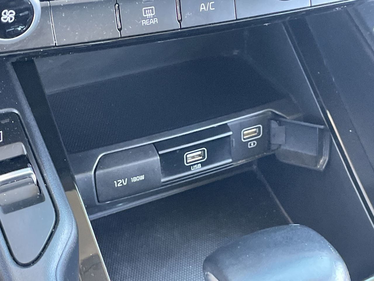 Used 2020 Everlasting Silver Kia S image 27