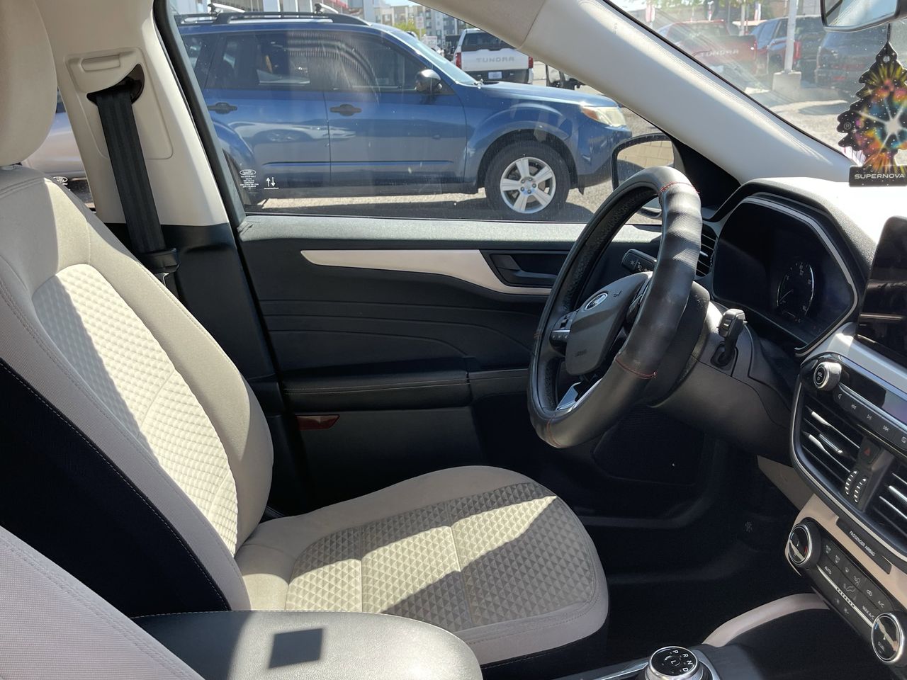 Used 2022 Stone Blue Metallic Ford SE Hybrid image 6