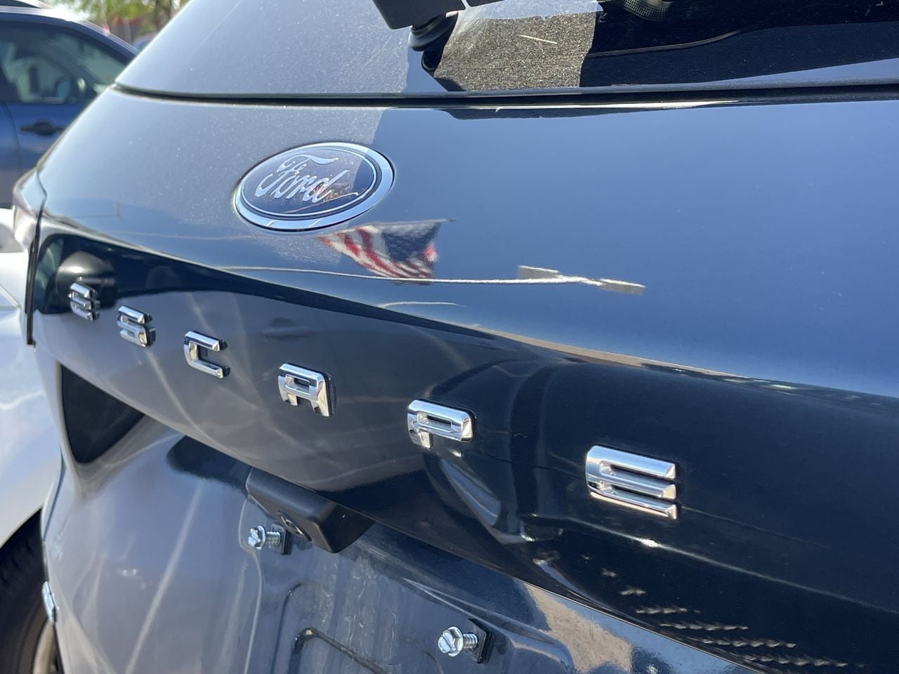 Used 2022 Stone Blue Metallic Ford SE Hybrid image 5