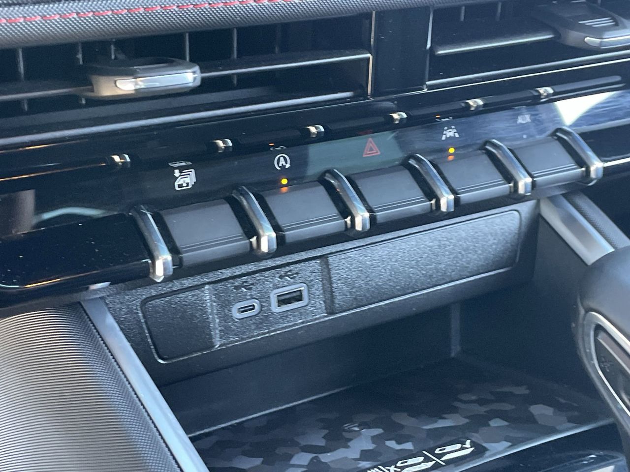 Used 2024 Black Chevrolet Z71 image 27