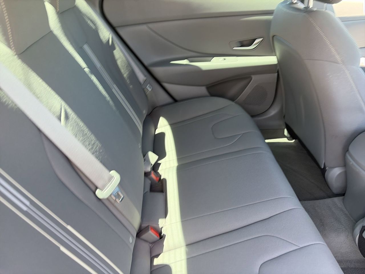 2023 Hyundai Elantra SEL - Photo 12