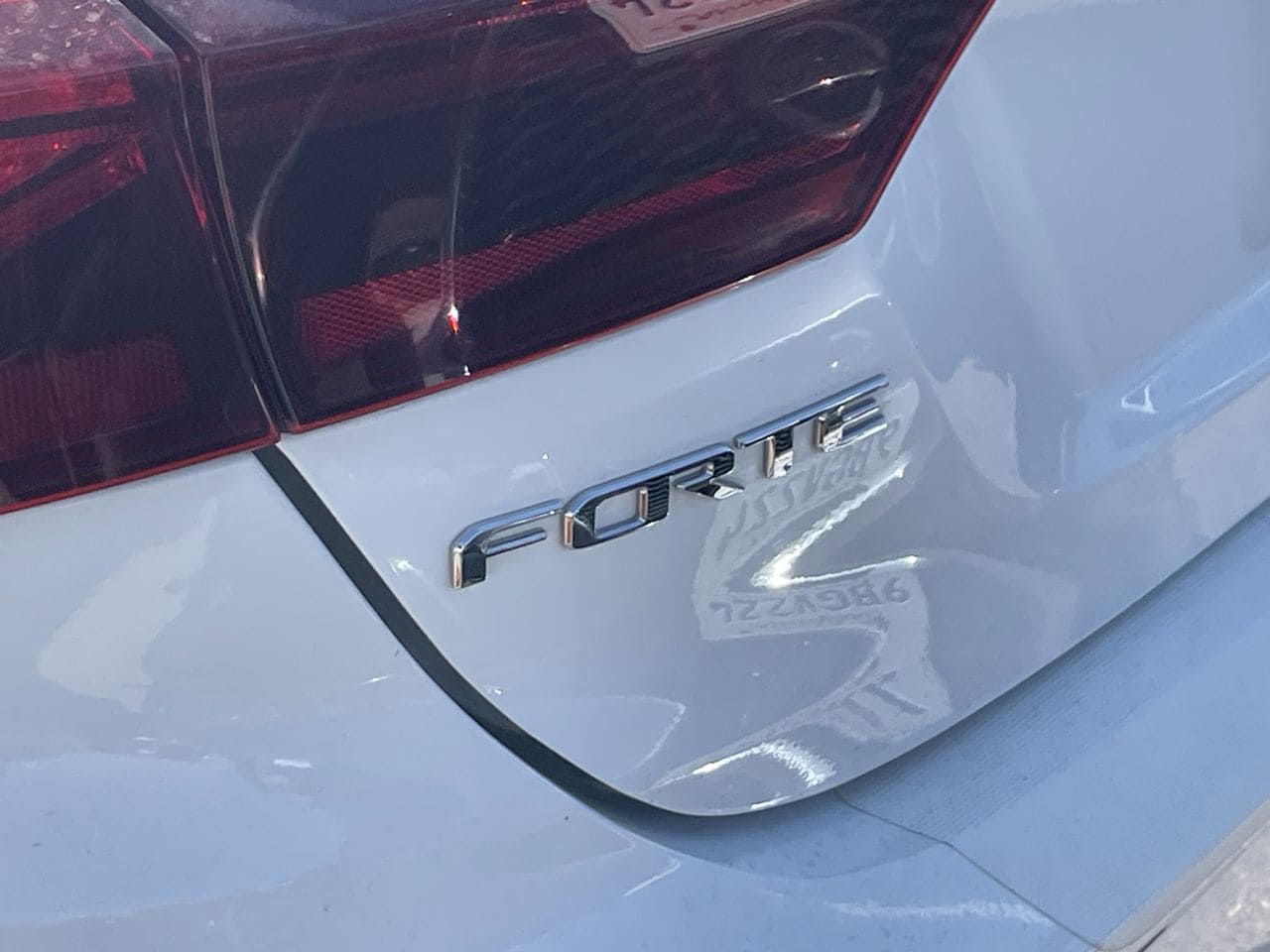 Used 2019 Clear White Kia LXS image 13