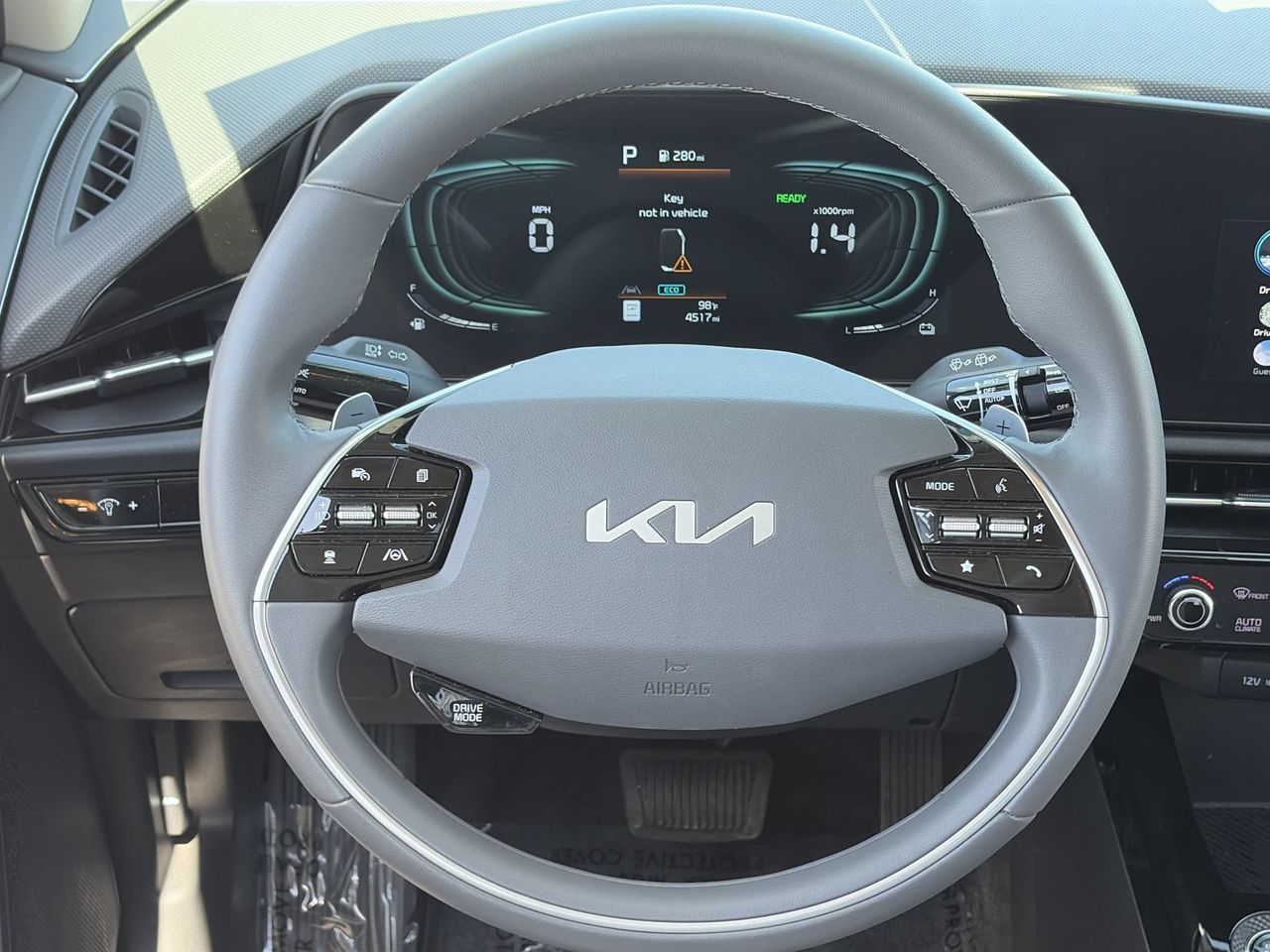 Certified Used 2025 Snow White Pearl Kia EX image 21