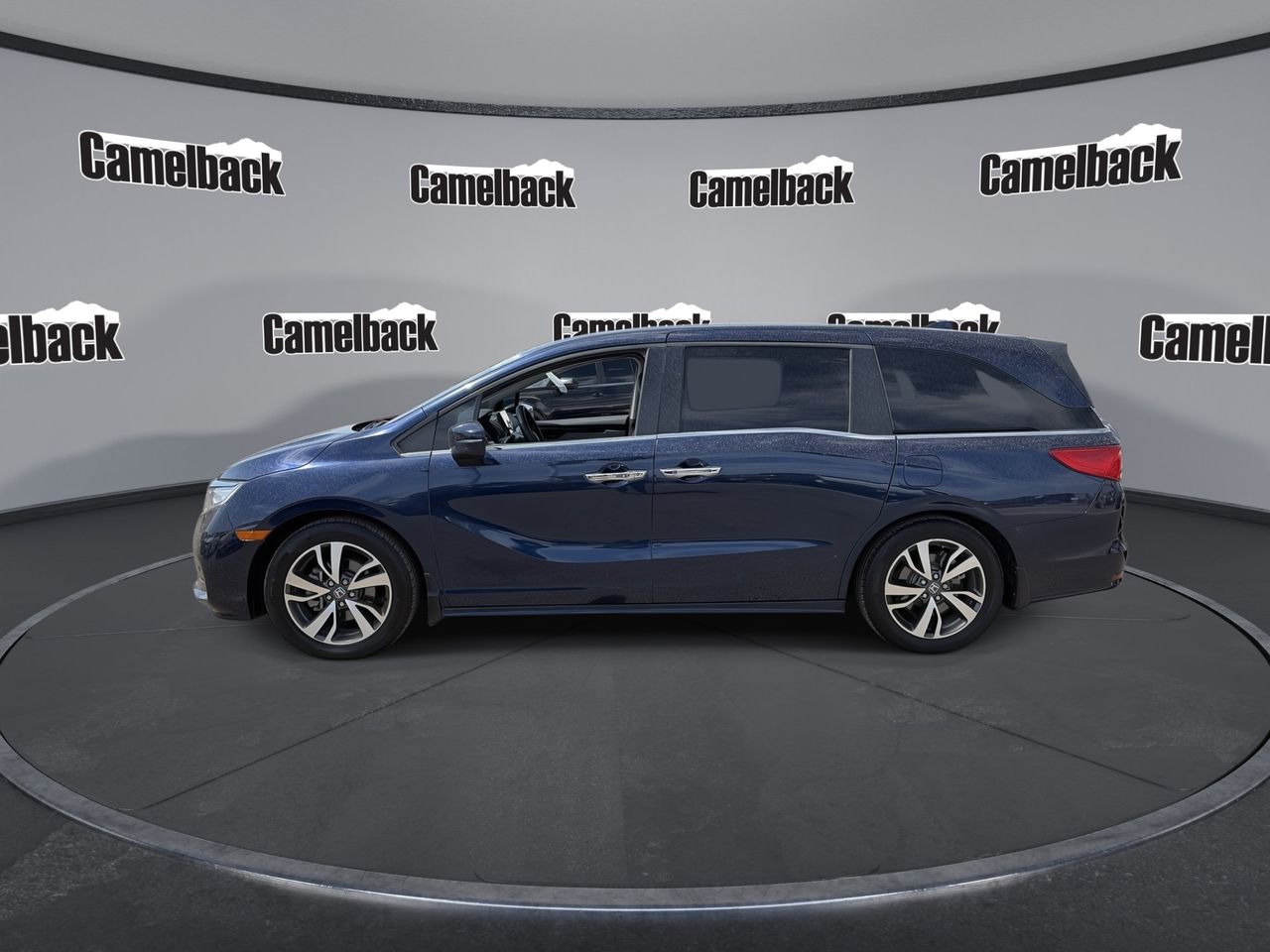 Used 2023 Obsidian Blue Pearl Honda Touring image 4