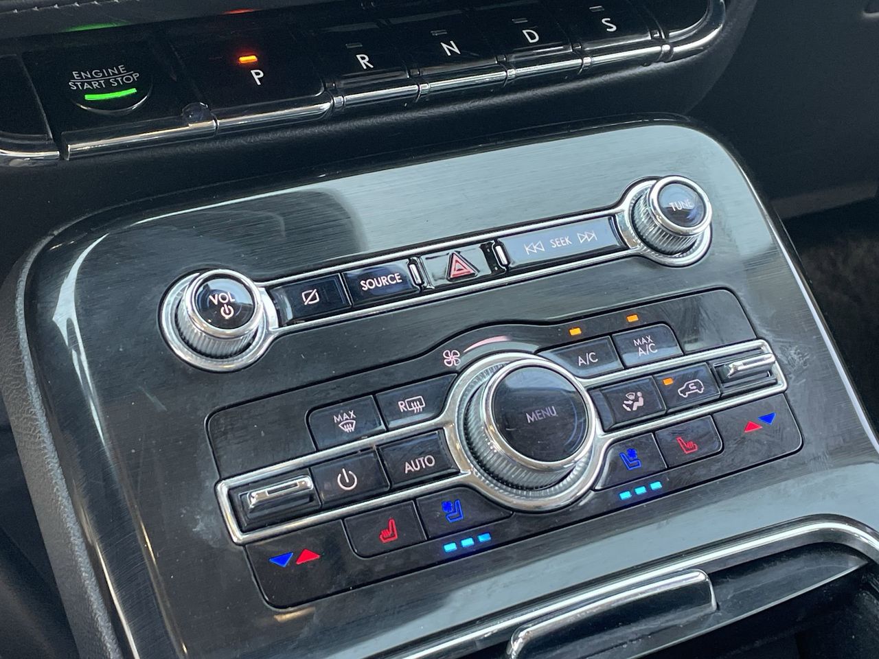 Used 2022 Asher Gray Lincoln Reserve image 26