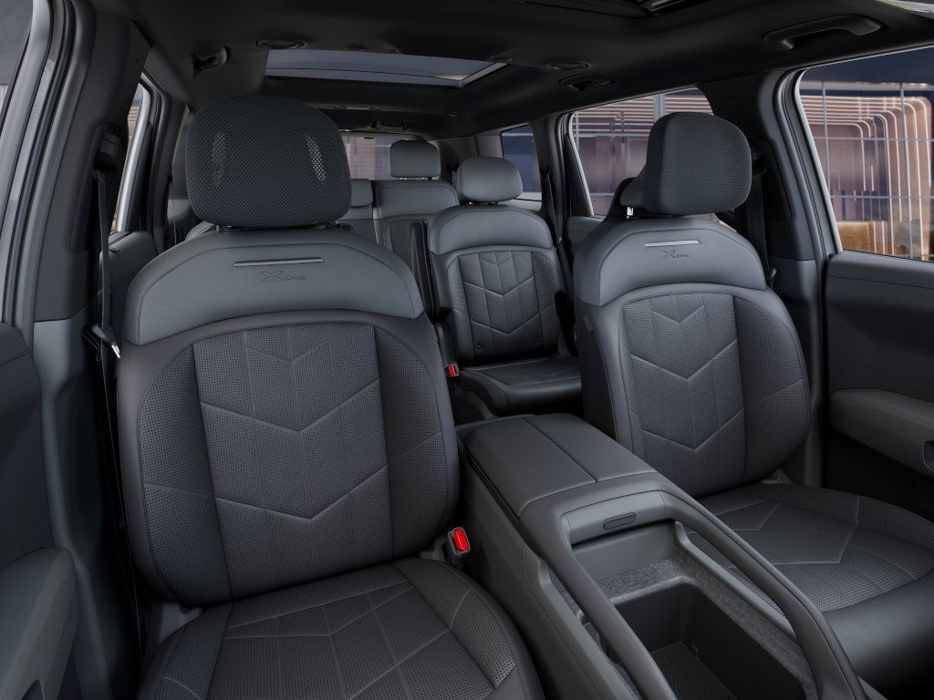 New 2027 Glacial White Pearl Kia X-Line SX image 15
