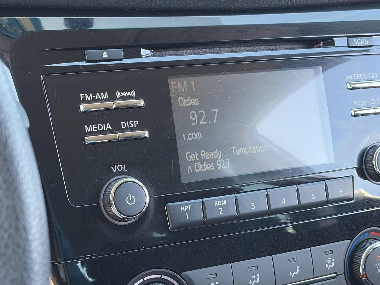 Used 2016 Glacier White Nissan S image 24