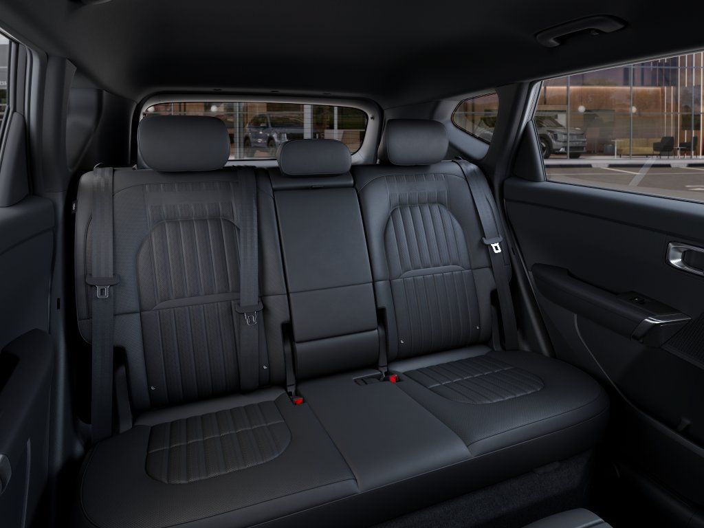New 2027 Snow White Pearl/Black Roof Kia X-Line S image 16