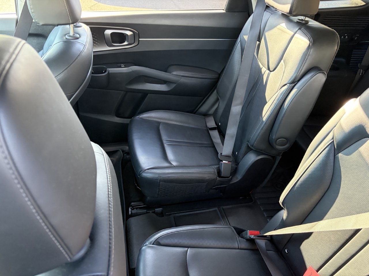 Certified Used 2025 Interstellar Gray Kia EX image 9