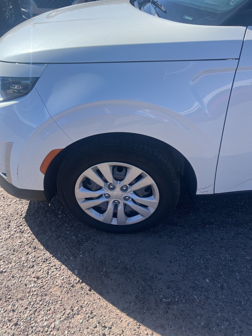 2023 Kia Soul LX photo 2
