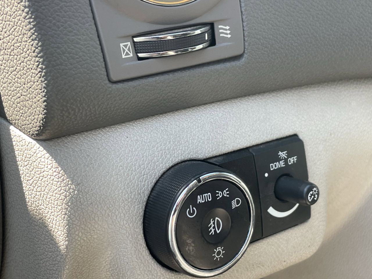 Used 2012 Carbon Black Buick Leather image 10