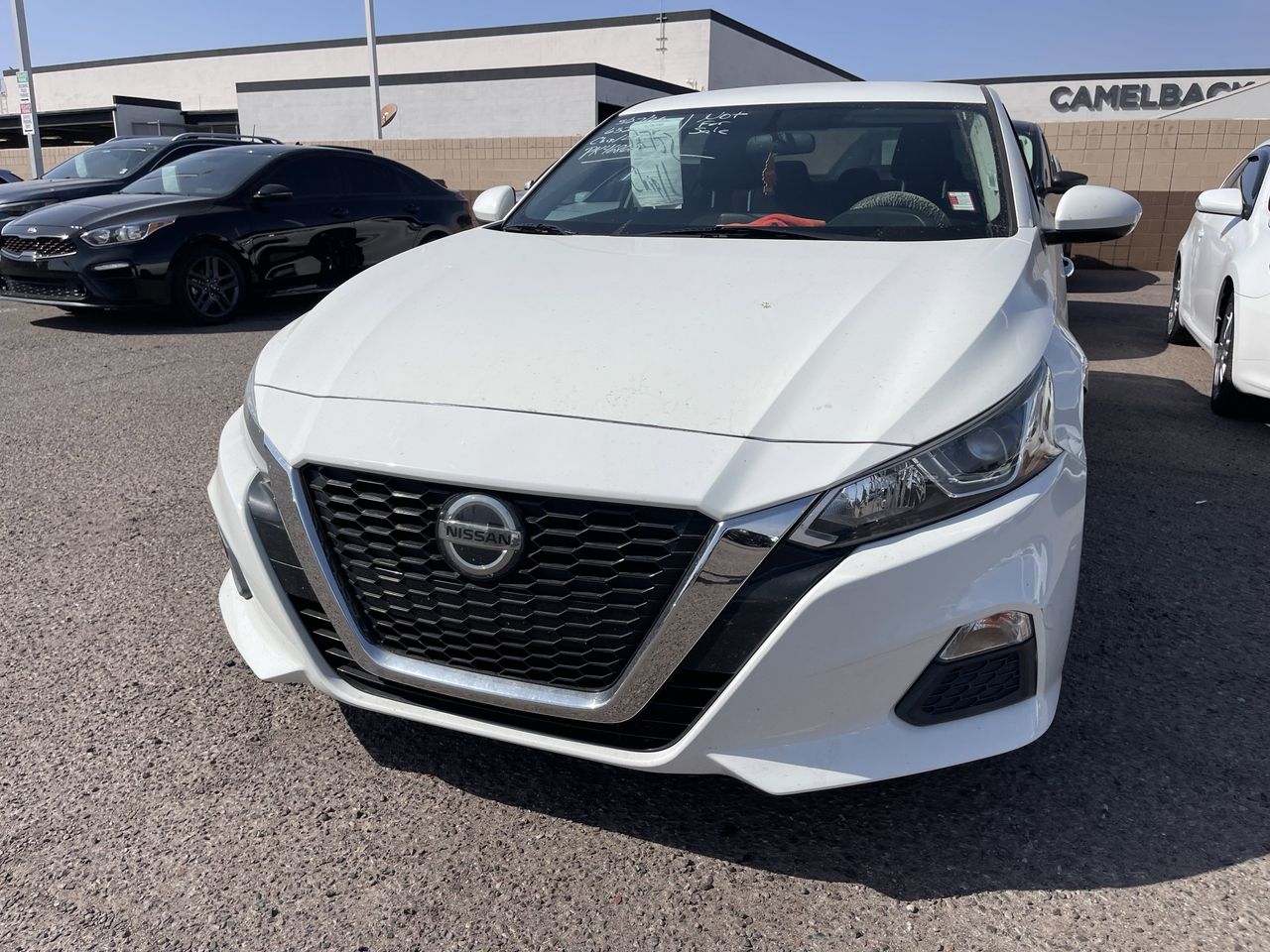 Used 2019 Glacier White Nissan 2.5 S image 3