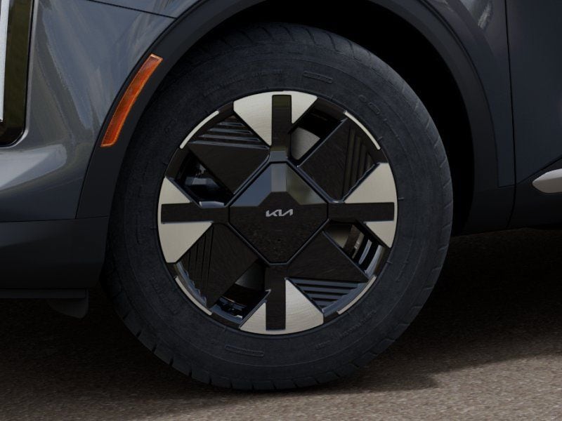 New 2026 Steel Gray Kia LX image 9