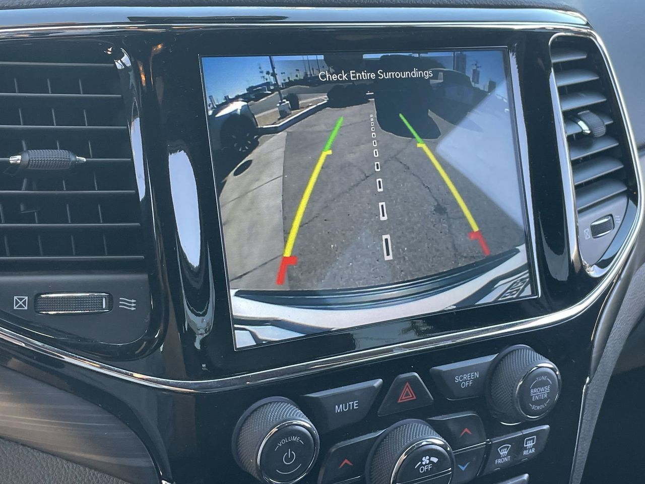 Used 2020 Bright White Jeep Laredo image 22