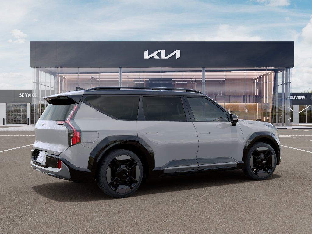 New 2026 Wolf Gray/Ebony Black Roof Kia GT-Line image 6