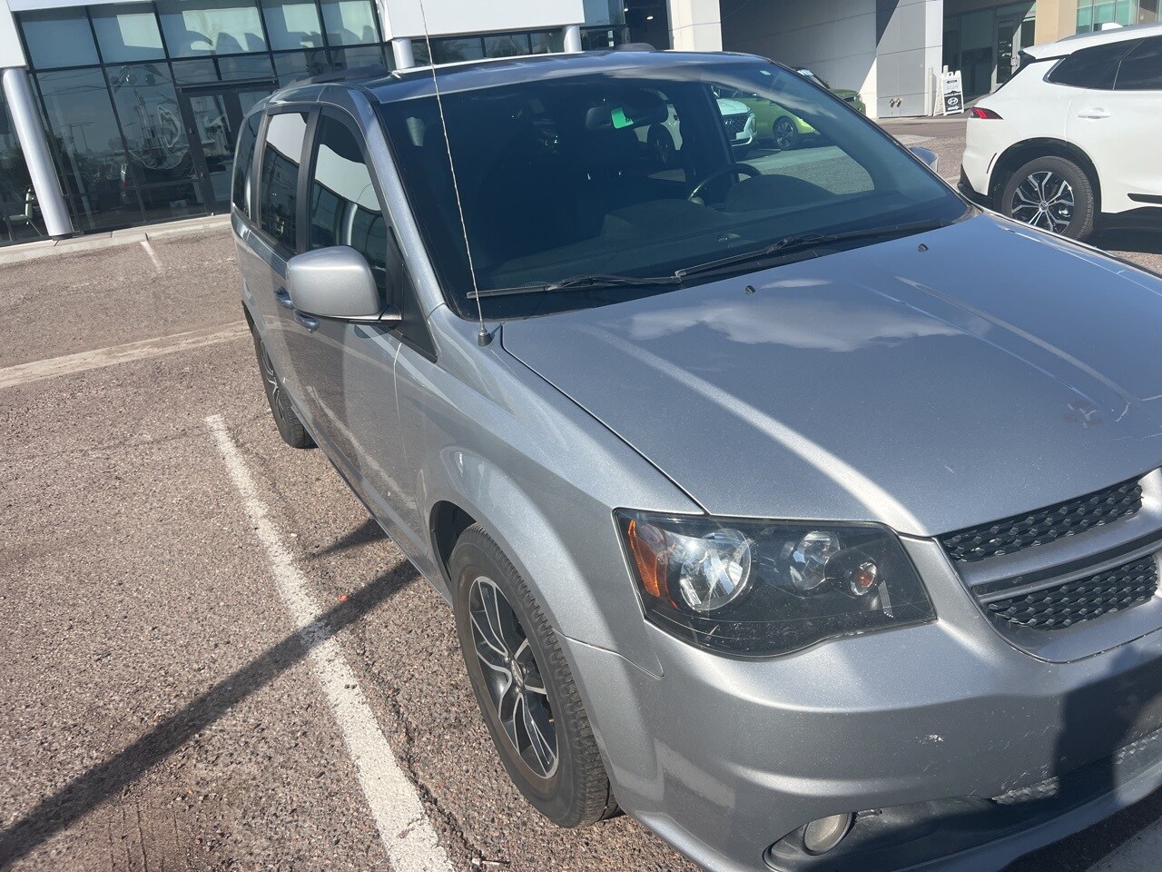 2018 Dodge Grand Caravan GT photo 2