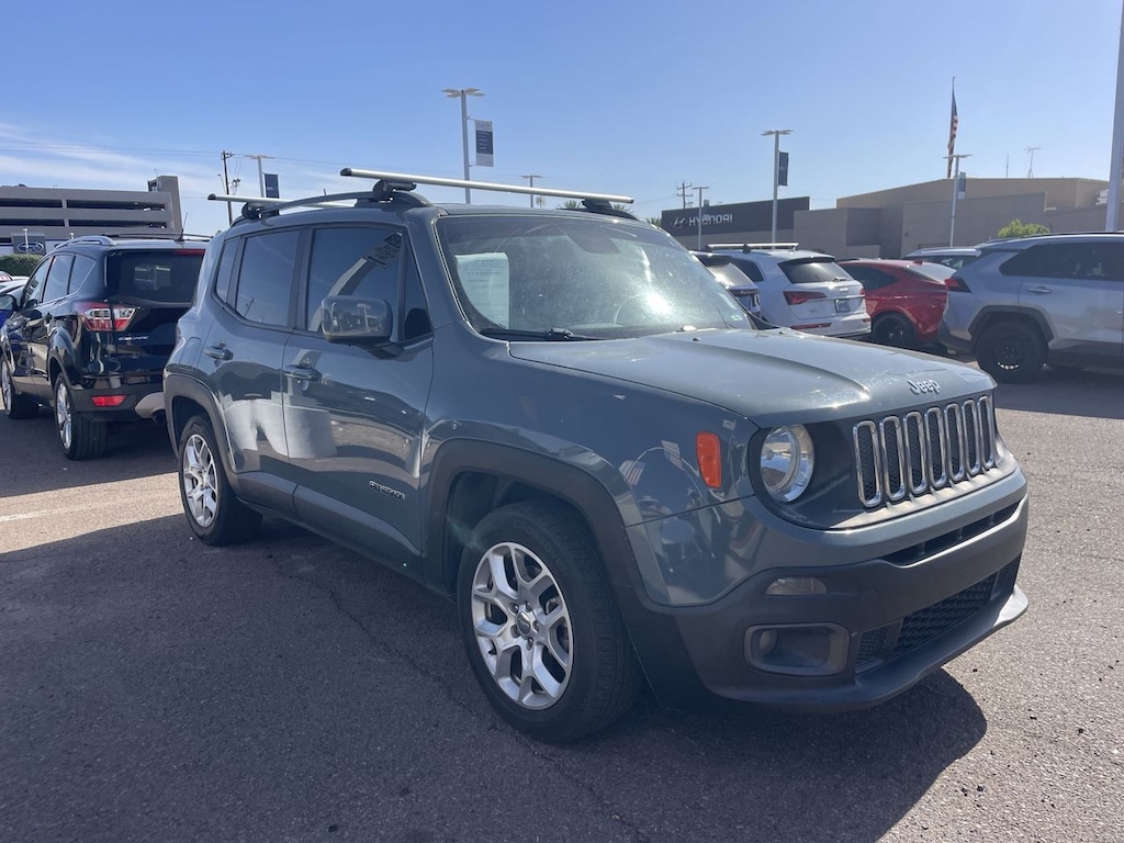 Used 2018 Jeep Renegade Latitude FWD SUV