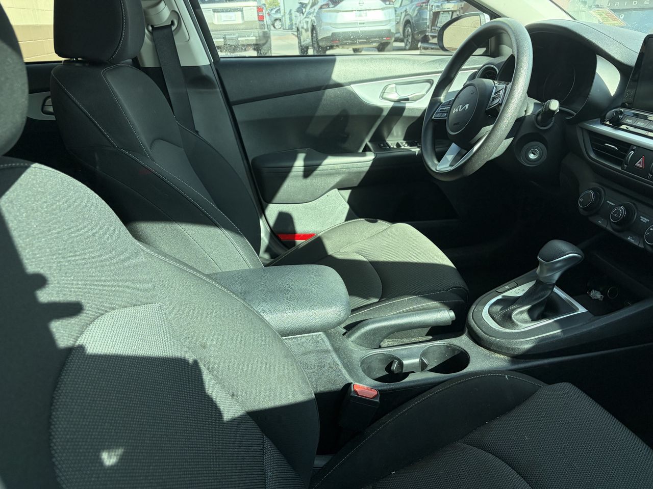 Certified Used 2024 Snow White Pearl Kia LXS image 11