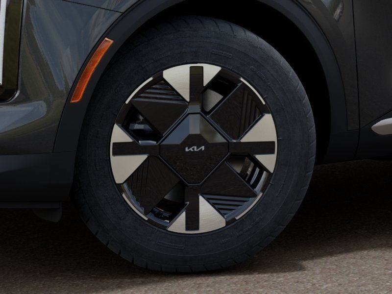 New 2026 Gravity Gray Kia LX image 9