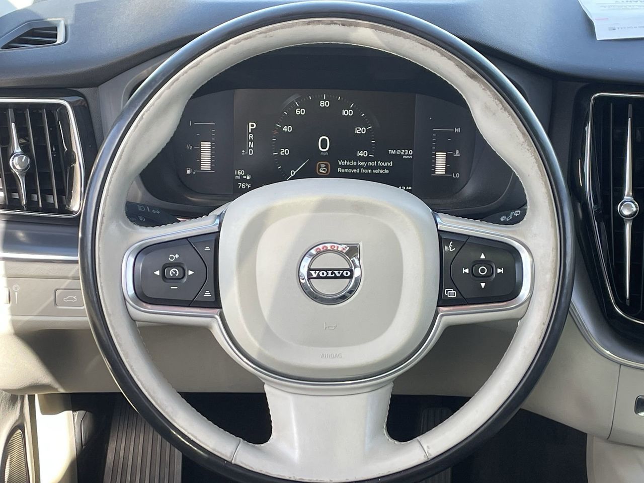 Used 2019 Onyx Black Volvo T5 Momentum image 21