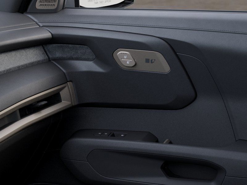 New 2027 Glacial White Pearl Kia SX image 25