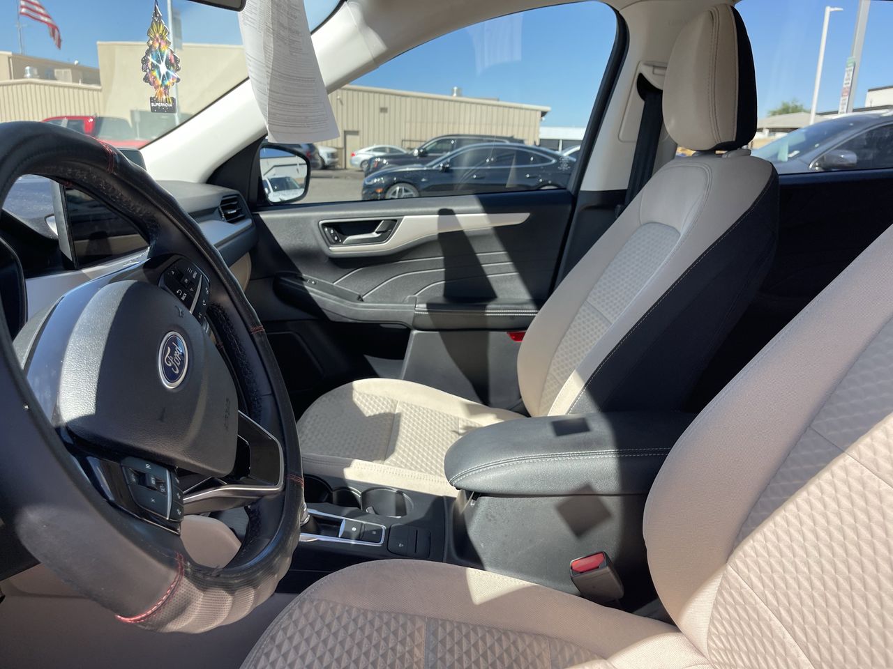 Used 2022 Stone Blue Metallic Ford SE Hybrid image 10