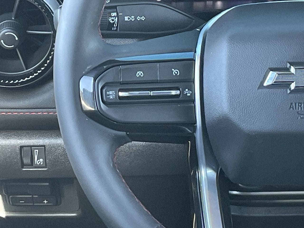 Used 2024 Black Chevrolet Z71 image 22