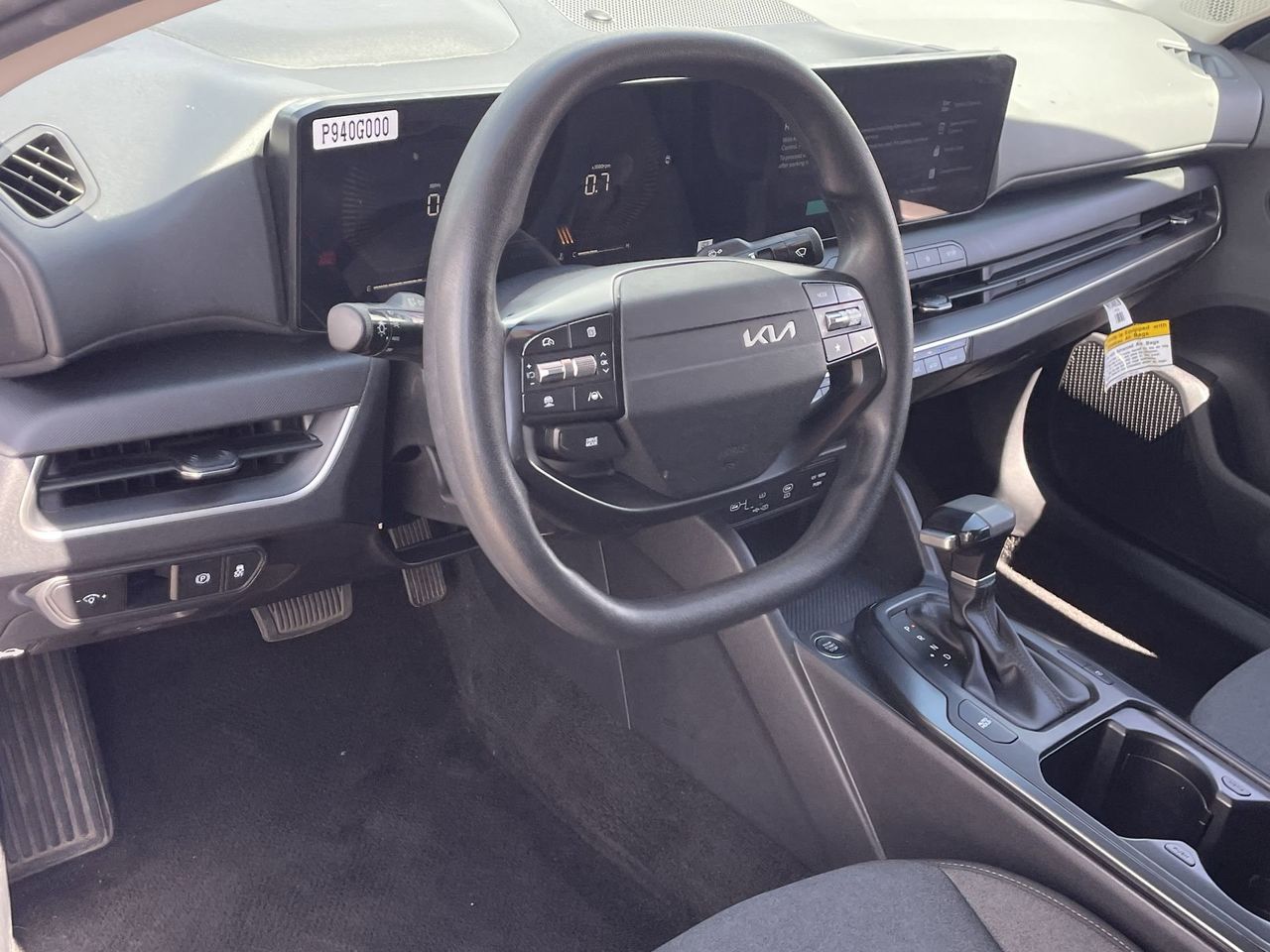 Certified Used 2025 Deep Sea Blue Kia  image 17