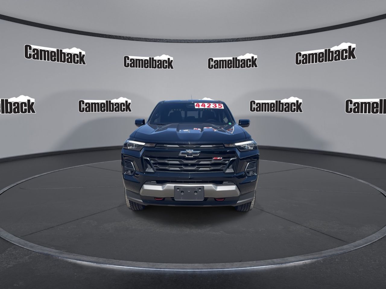Used 2024 Black Chevrolet Z71 image 2