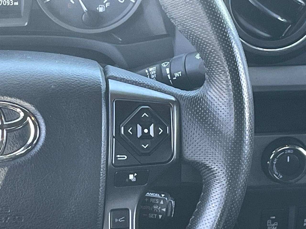 Used 2023 Ice Cap Toyota TRD Off Road V6 image 23