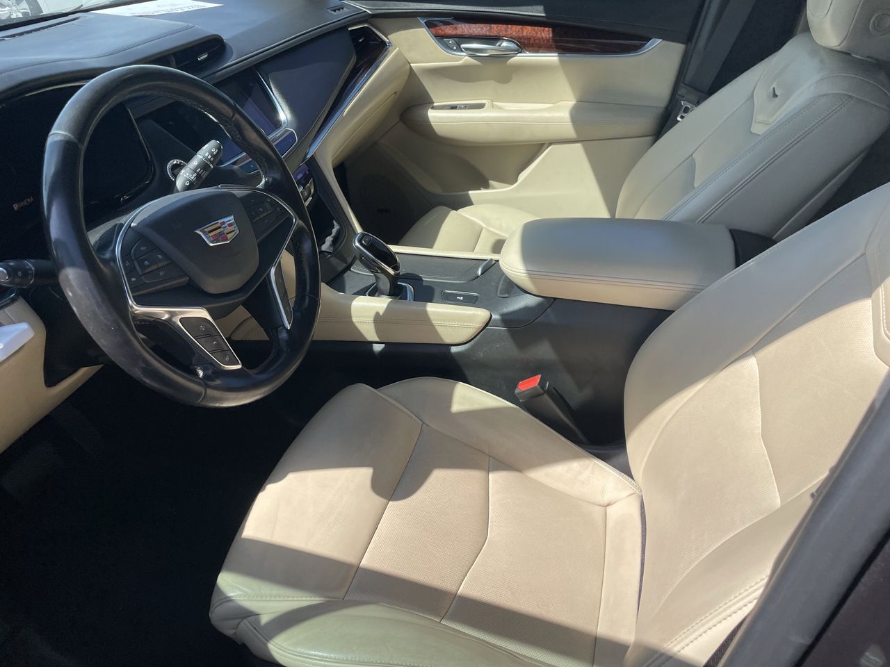 Used 2018 Midnight Sky CADILLAC Luxury image 5