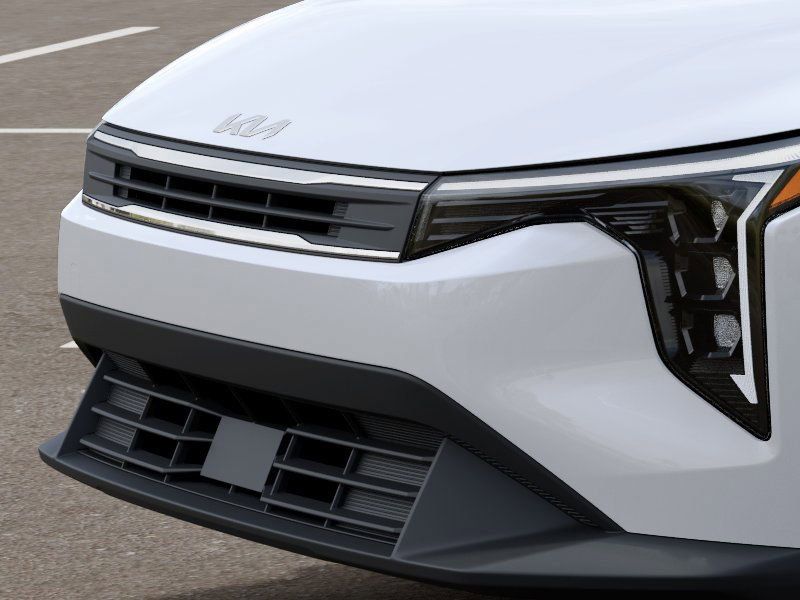 New 2026 Snow White Pearl Kia LXS image 12