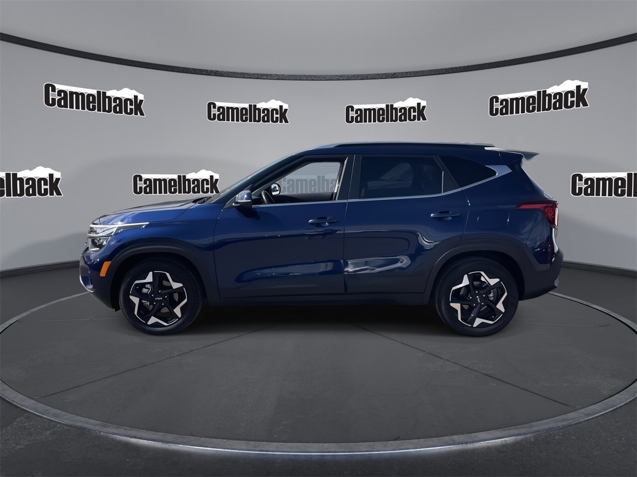 2025 Kia Seltos EX photo 4