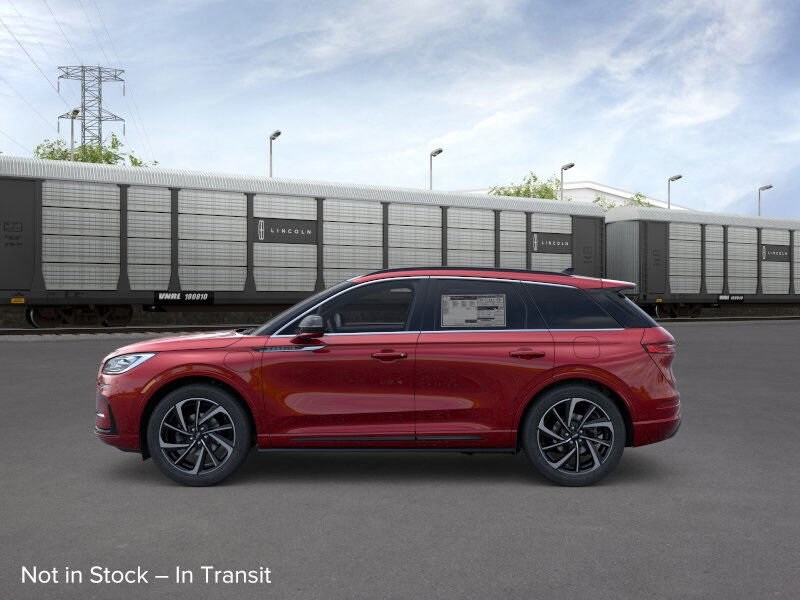 2026 Lincoln Corsair Grand Touring photo 3