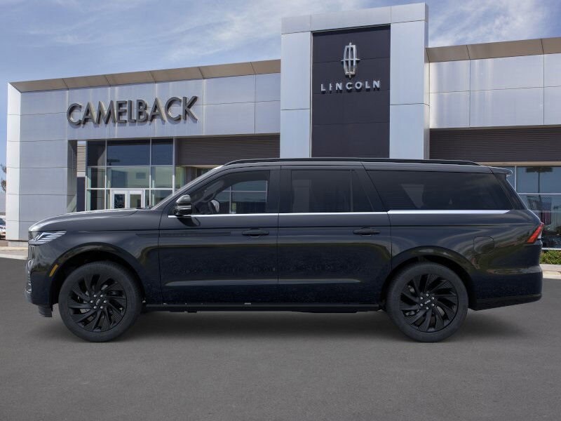 2025 Lincoln Navigator L Reserve photo 3