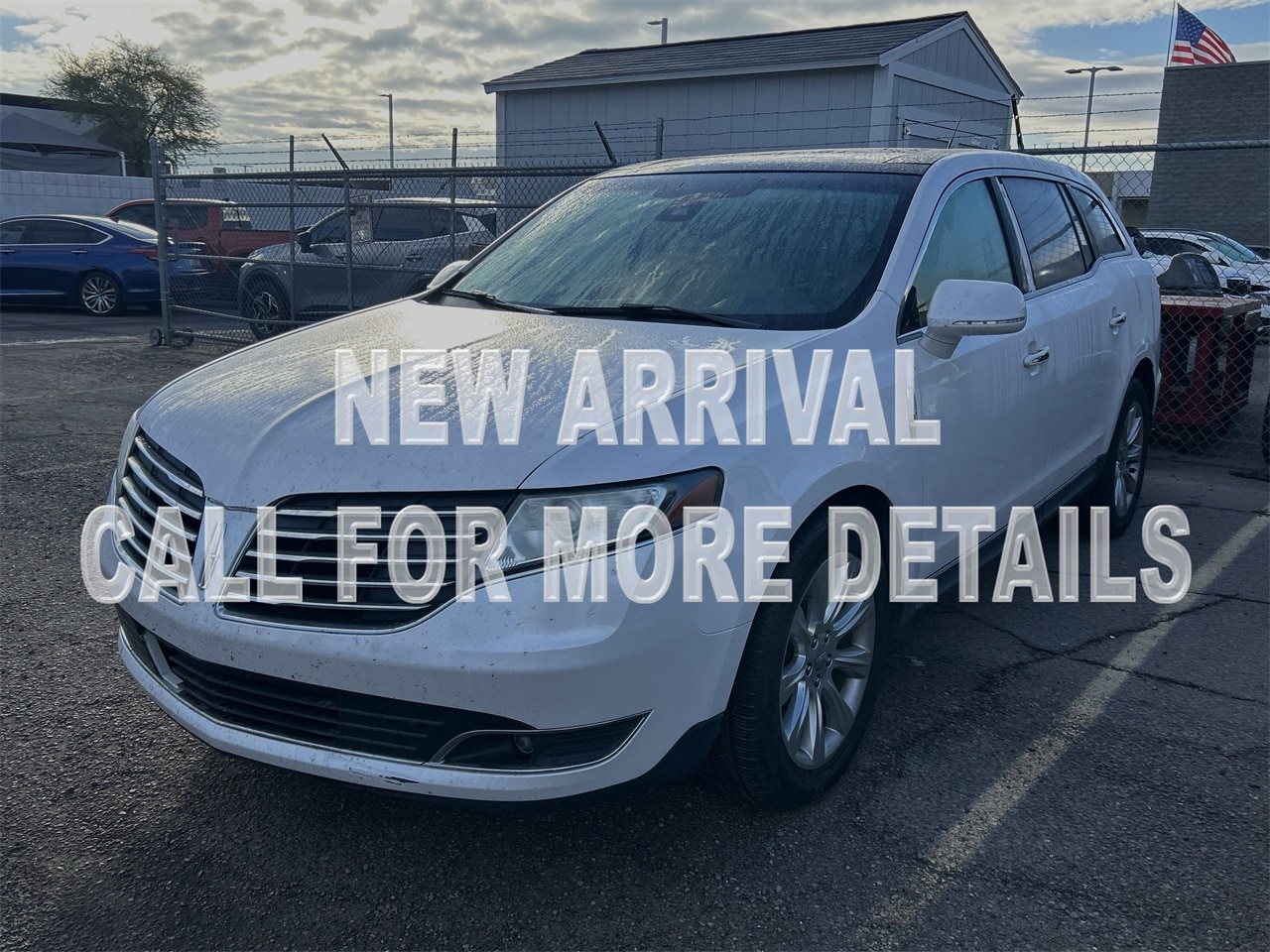 2018 Lincoln MKT Reserve's photo