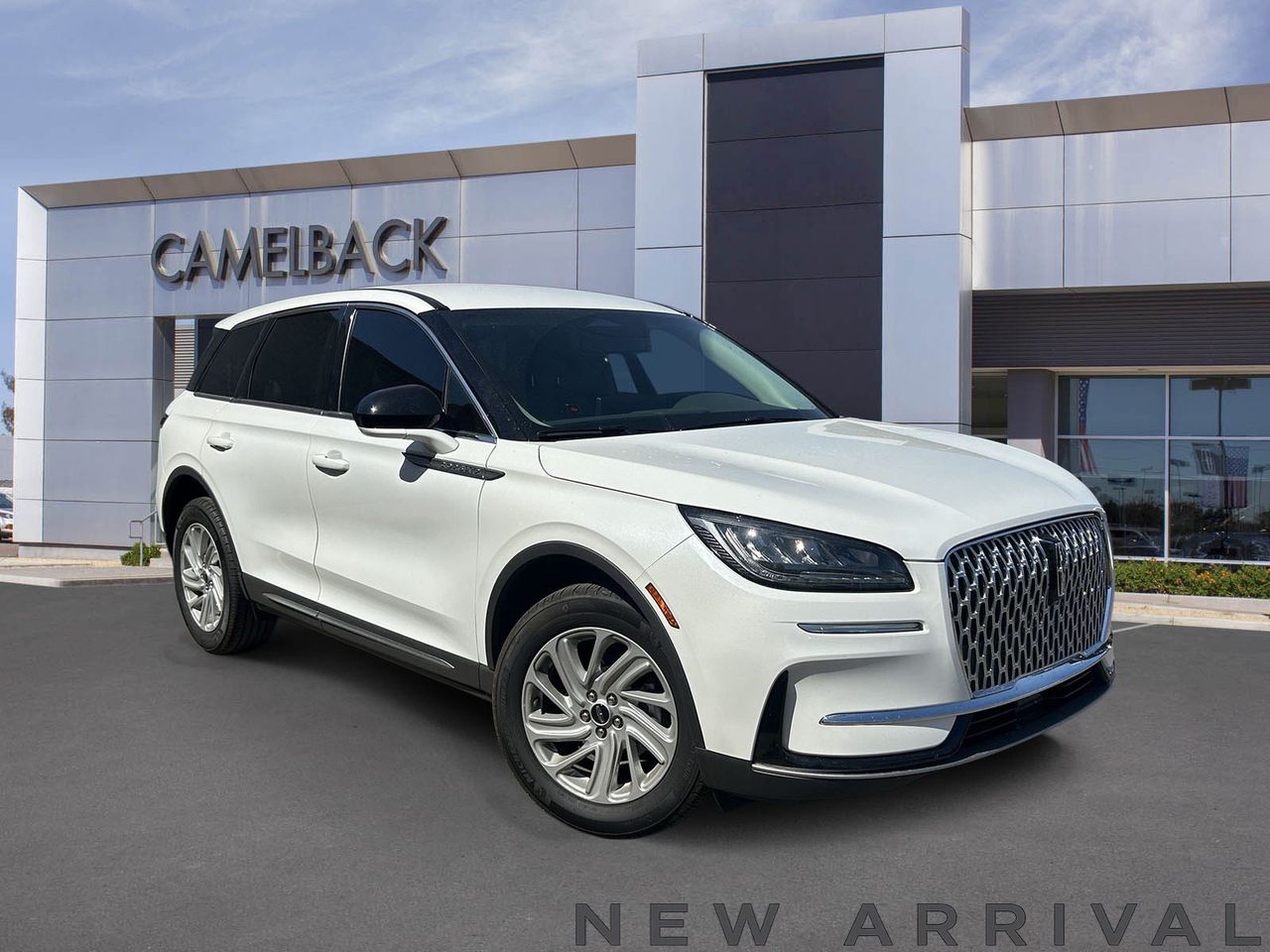 View vehicle photo 4